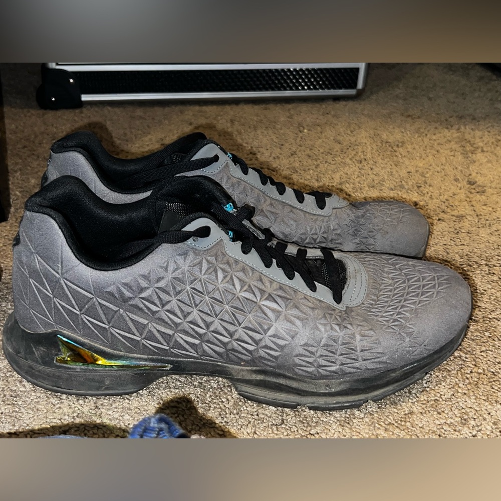 BRANDBLACK FORCE VECTOR TRAINER Stylish Gray Men's Shoes